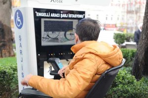 Meydan Parkı’na engelli aracı şarj istasyonu kuruldu