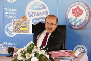 Başkan Gümrükçüoğlu hizmetteki ikinci yılını düzenlediği basın toplantısıyla değerlendirdi